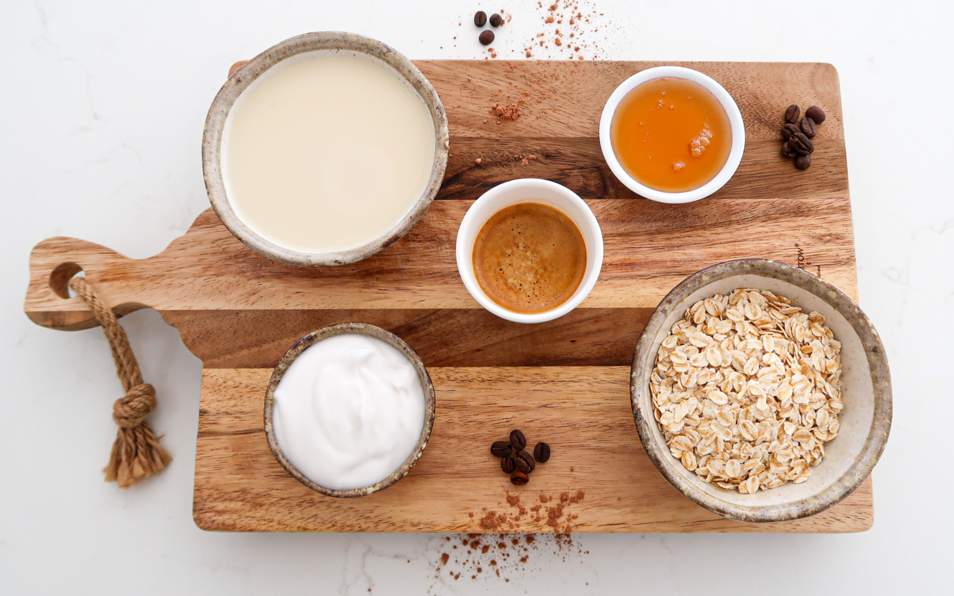 Lunch Box Series 17: Tiramisu Overnight Oats & Crispy Rice Salad