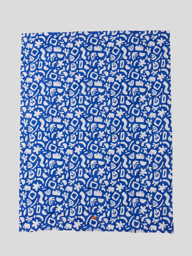 Large outdoor picnic rug