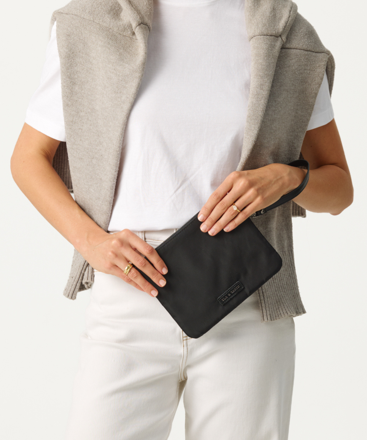[Almost Perfect] Odyssey Medium Pouch