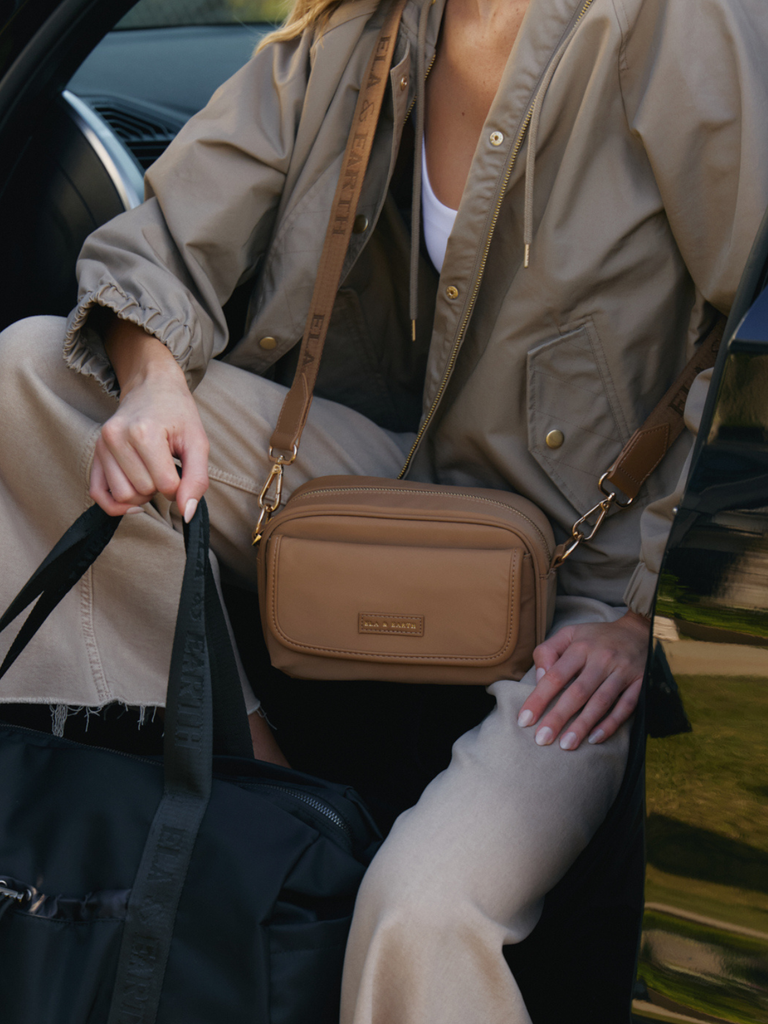 On the go bag - womens 