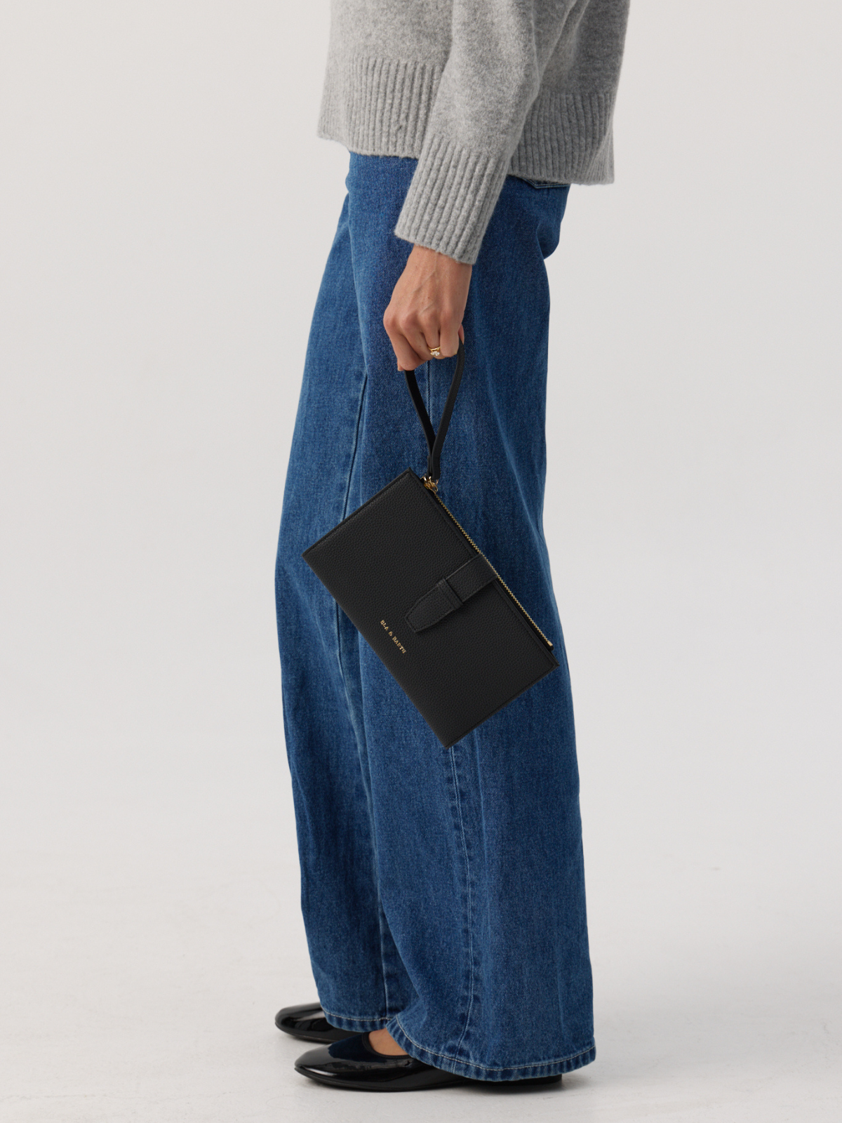 Trending Passport Holder -  Black With Gold 