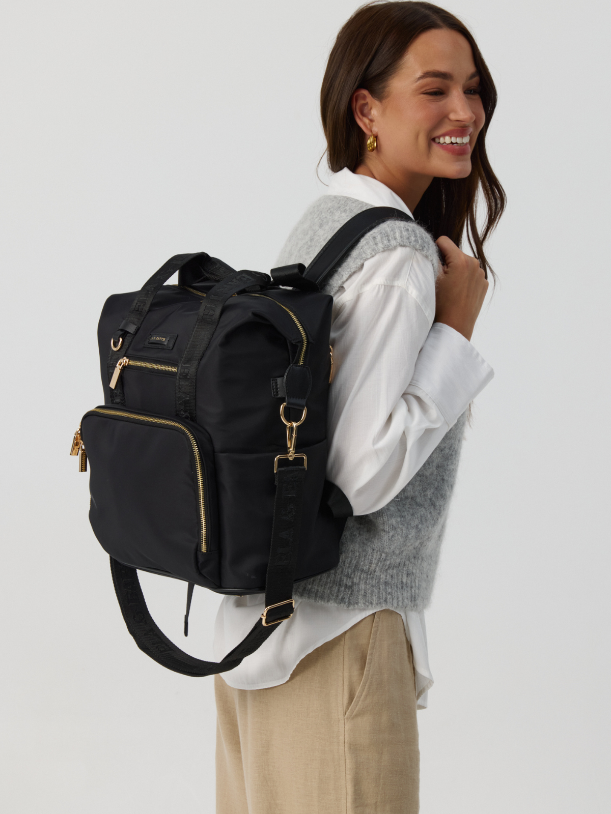 Stylish travel bag - Black With Gold 