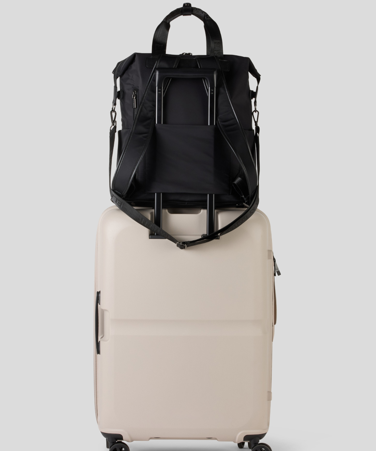 Travel Essential - black 