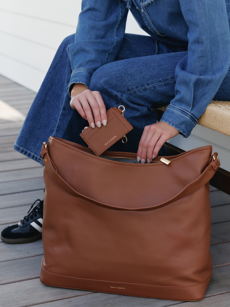 Chic Card Holder - Caramel 