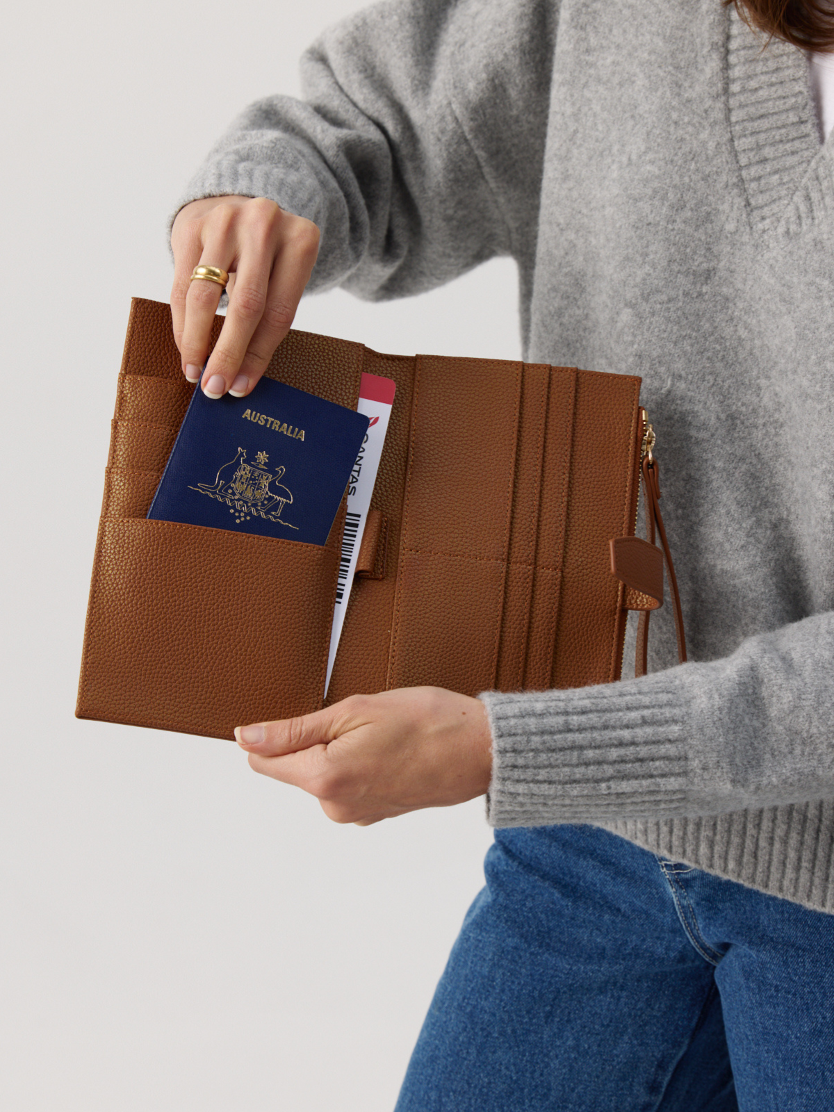 Family Travel Essentials - Caramel 