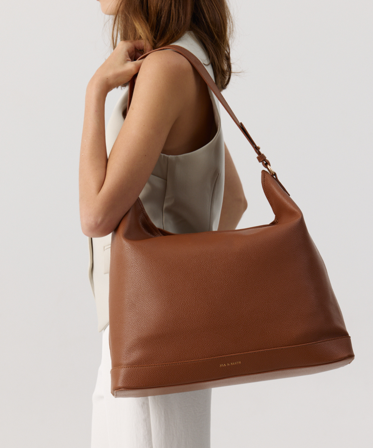 Slouch Bag - Caramel With Gold