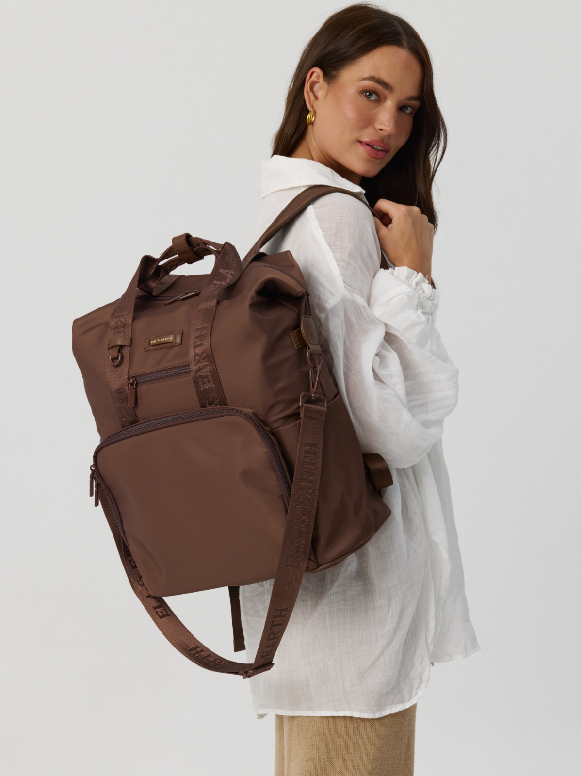 Stylish travel bag - Cocoa