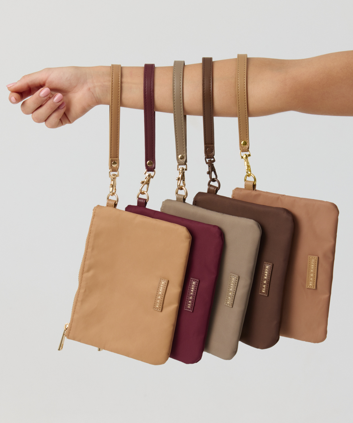 Oyster With Gold - Odyssey Medium Pouch