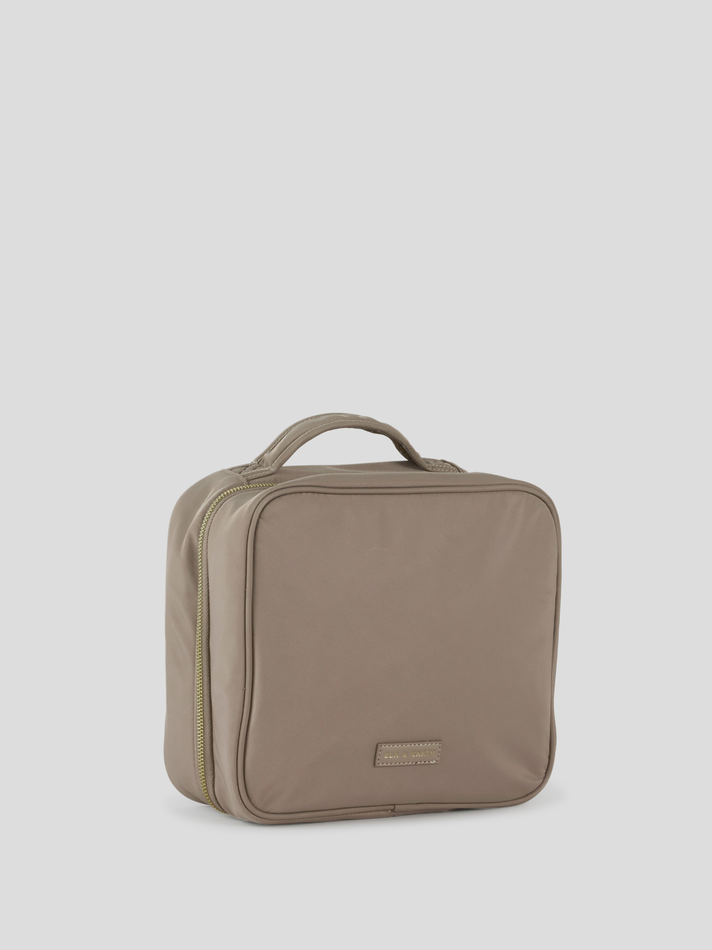Oyster Fold Out Toiletries Bag 