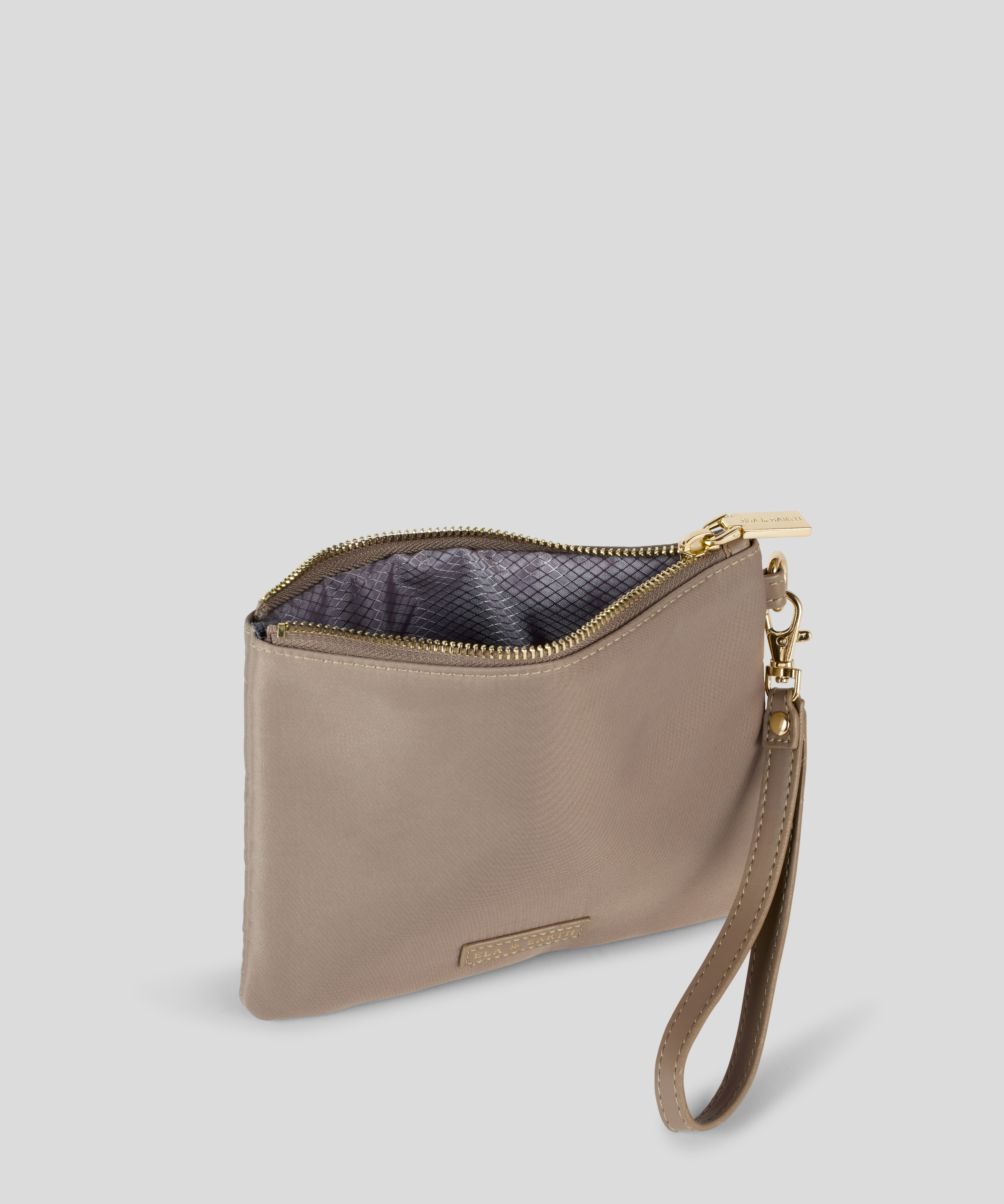 Open Oyster Pouch 