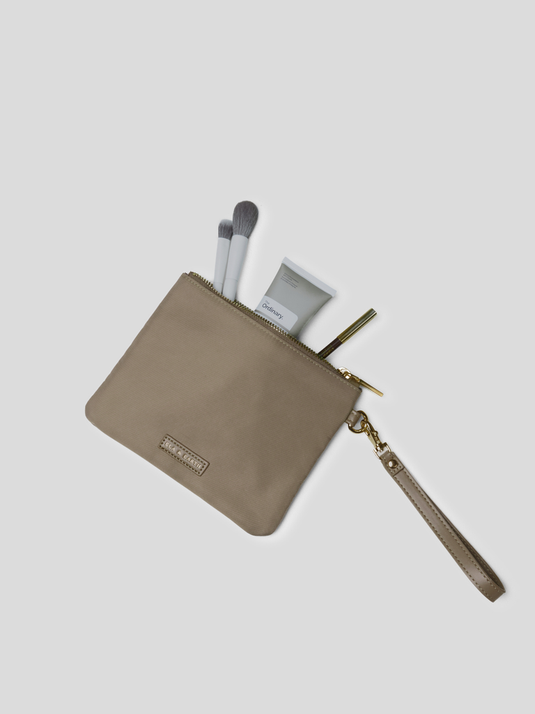 Makeup Pouch - Oyster With Gold