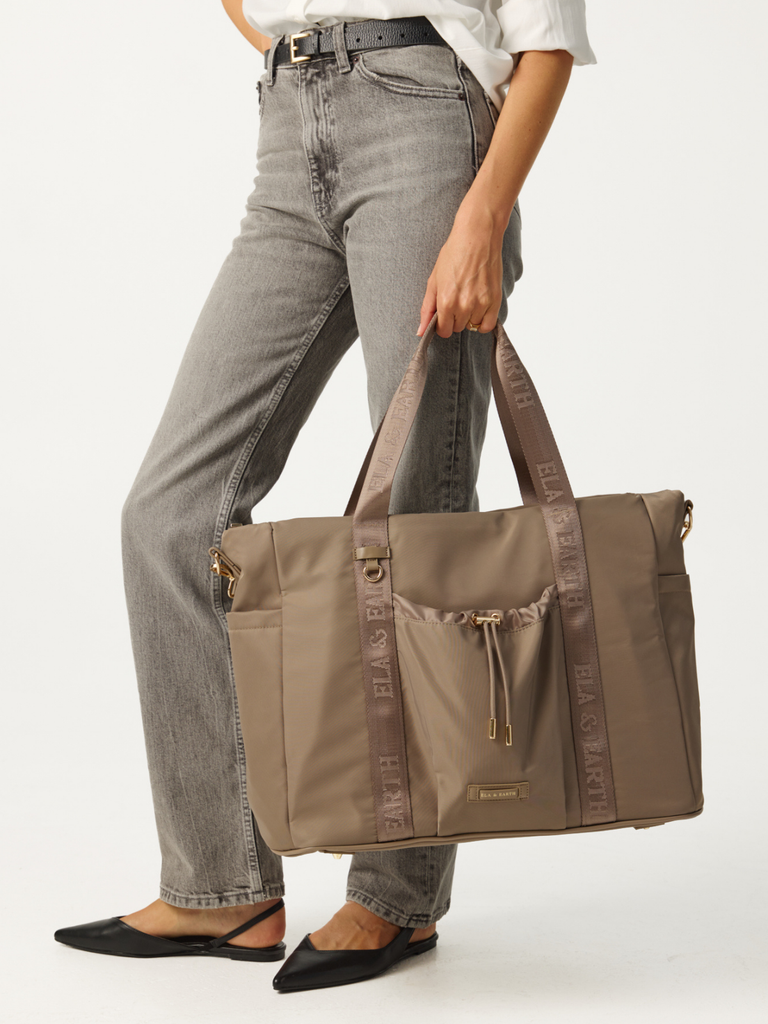 Stylish Travel Bag - Oyster With Gold 