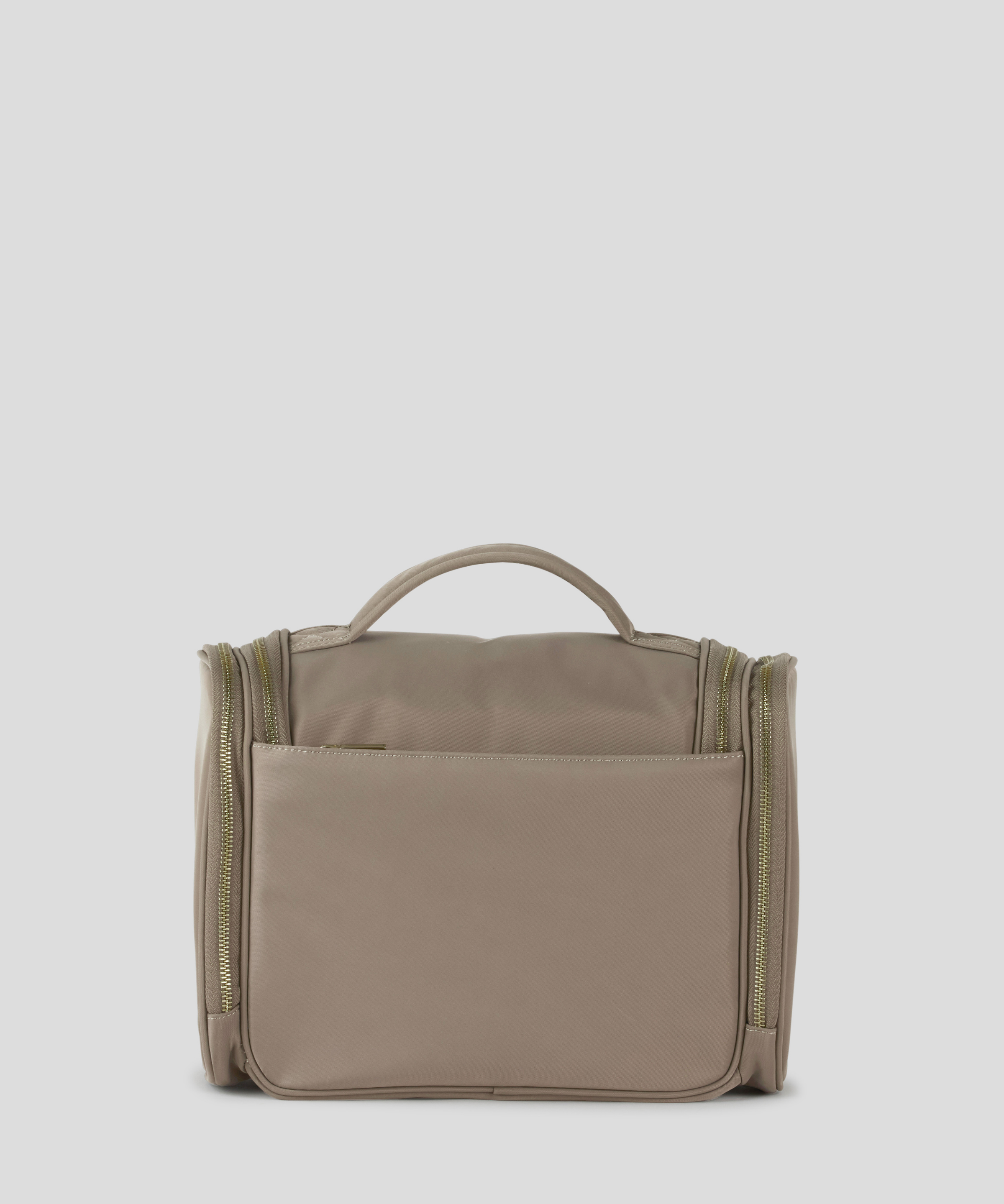 Back of the oyster toiletries bag 
