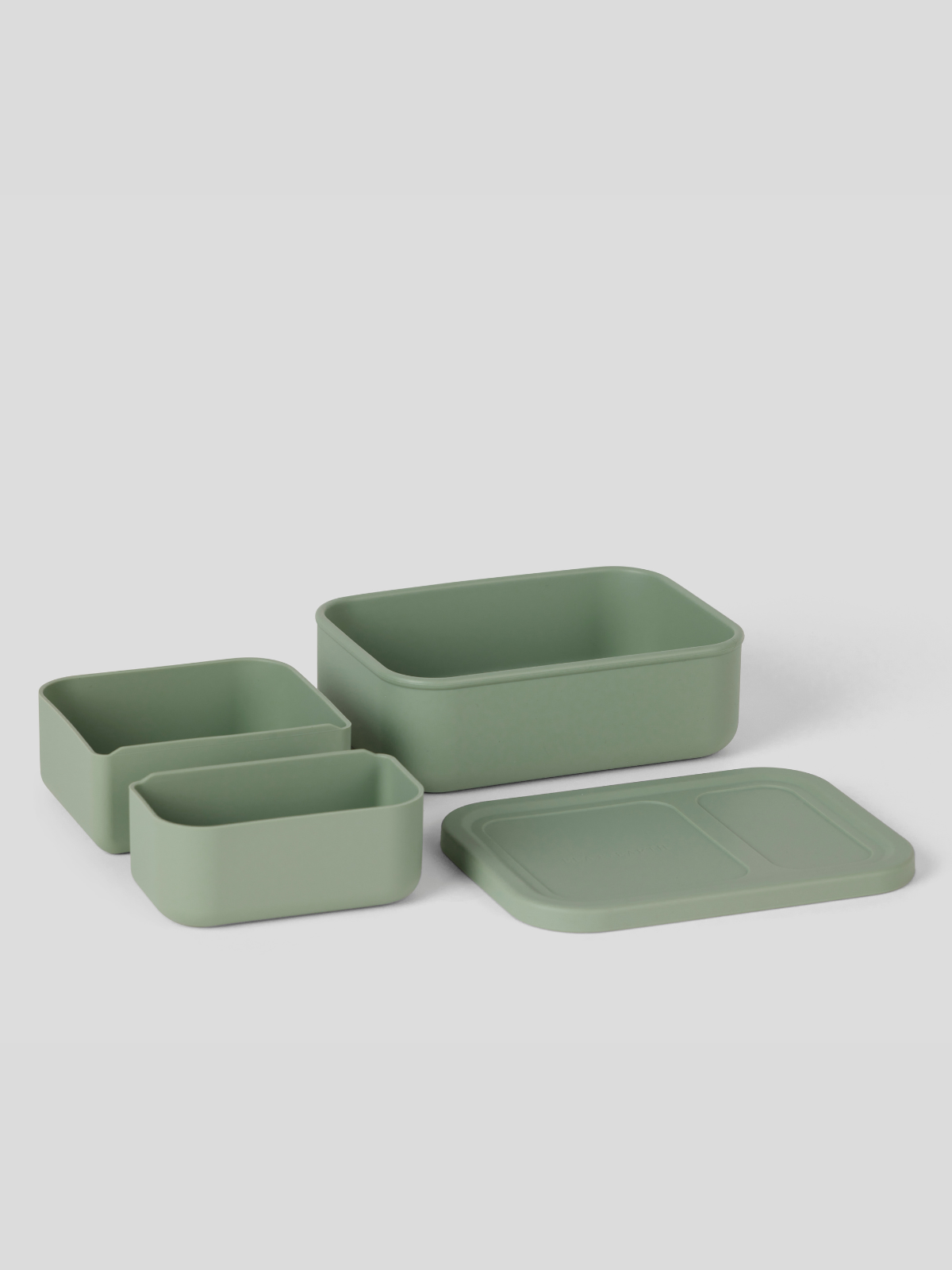 Microwave-safe silicone lunch box for easy reheating