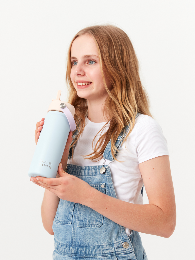 insulated drink bottle - baby blue